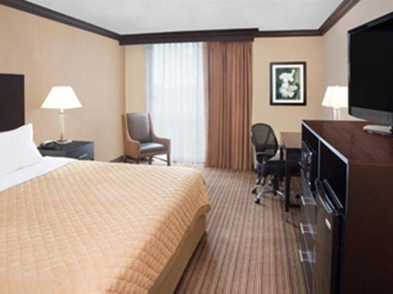 Wyndham Garden Schaumburg Chicago Northwest Hotel Ngoại thất bức ảnh