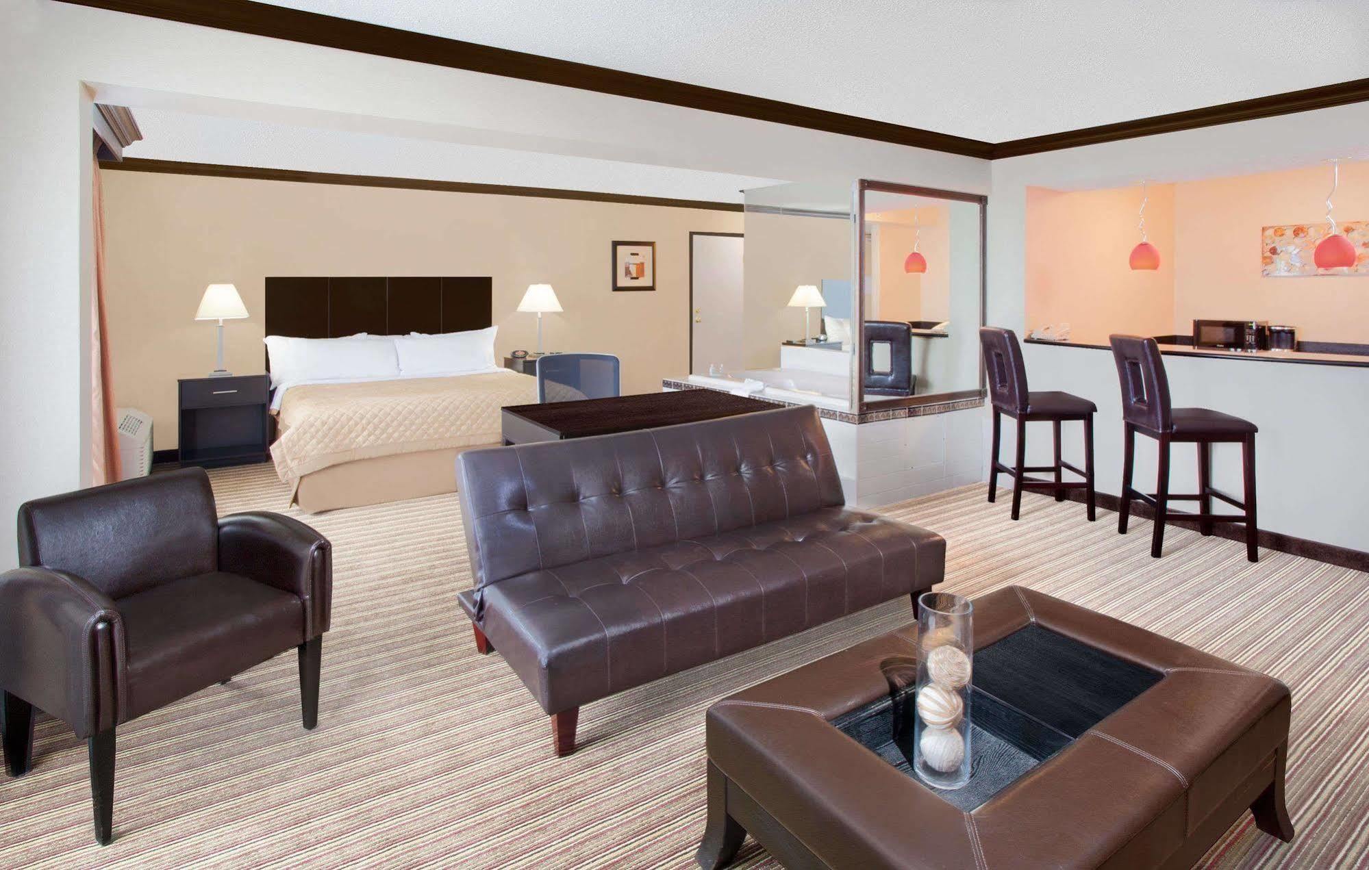Wyndham Garden Schaumburg Chicago Northwest Hotel Ngoại thất bức ảnh